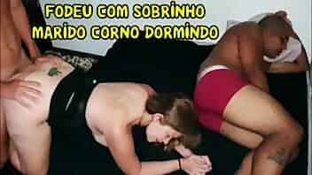 Sexo em familia com a tia dando ate o cu pro sobrinho na me cama que o marido está video