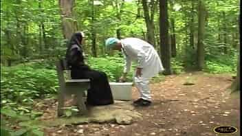 At the cemetery, a nun doesn't let herself be begged to get fucked by a passing doctor video